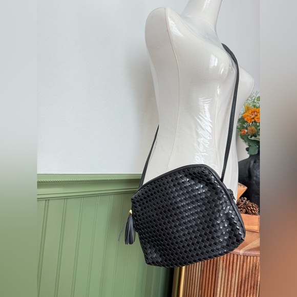 Vintage Ganson Black Woven leather crossbody bag with tassel EUC - Picture 3 of 10